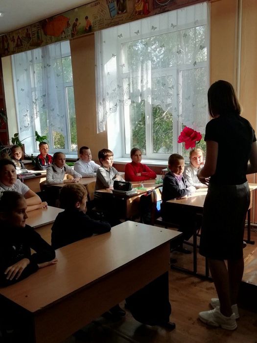 Попова К.С. проводит работу с 4 классом